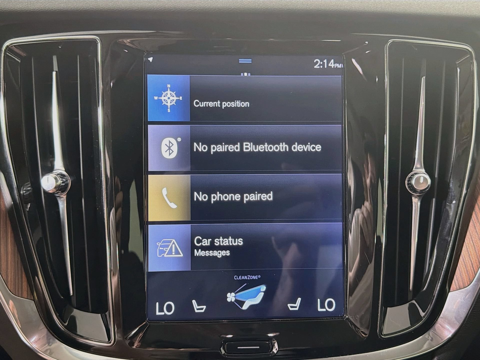 Used 2019 Volvo S60 T5 Momentum w/ Multimedia Package FWD image 16