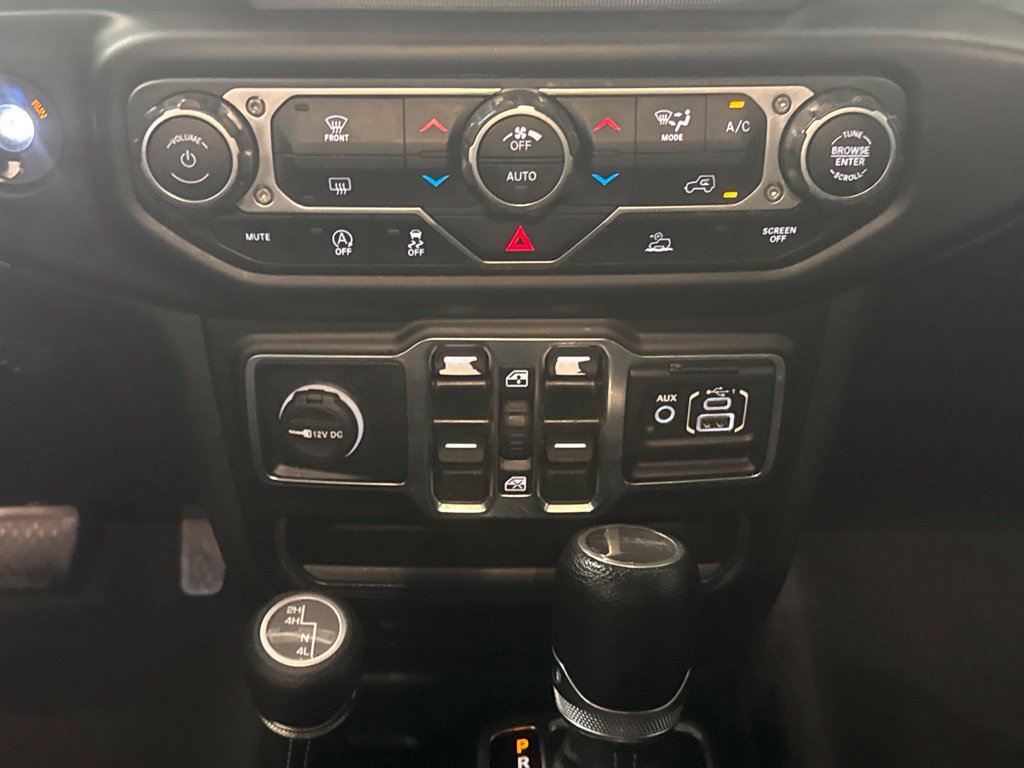 Used 2023 Jeep Gladiator Overland AWD/4WD image 15
