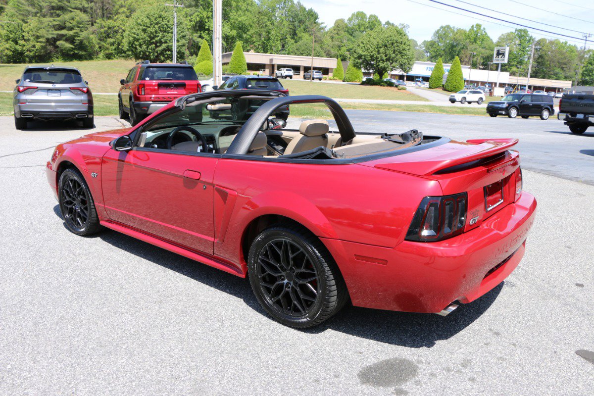 Used 2000 Ford Mustang GT RWD image 3