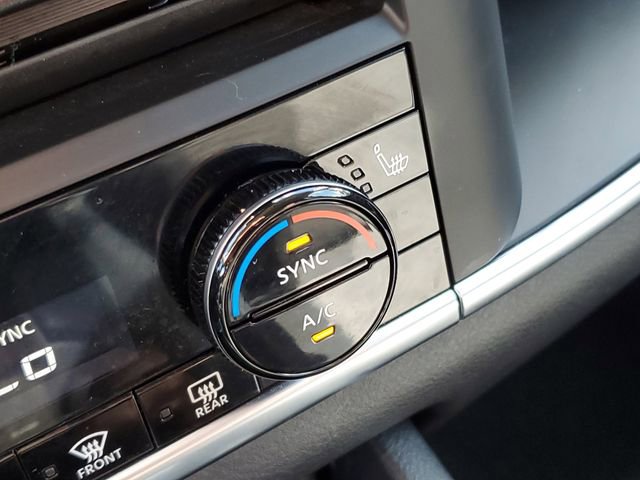 Used 2022 Nissan Rogue S AWD/4WD image 27