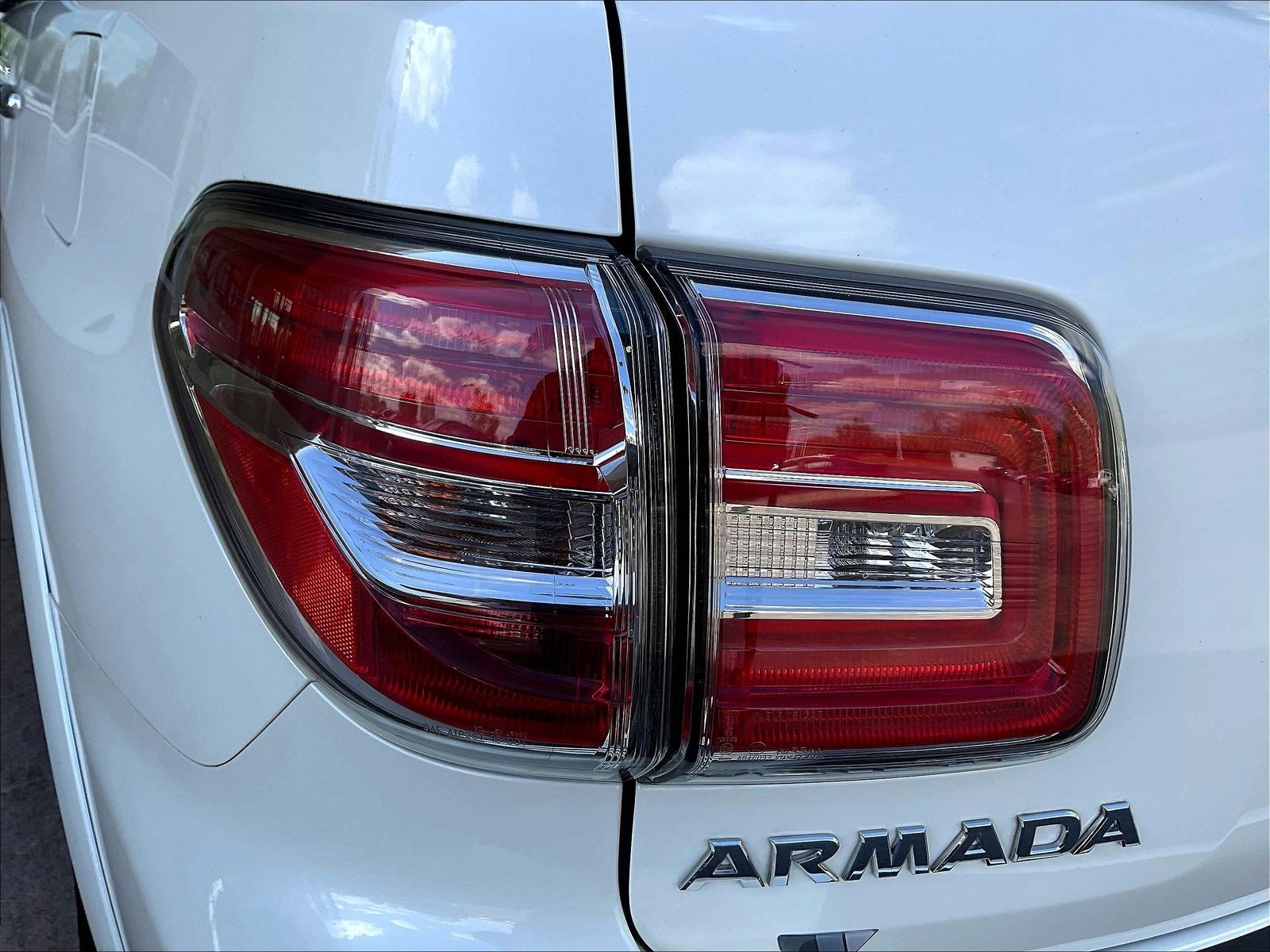 Used 2020 Nissan Armada Platinum w/ Captain's Chairs Package AWD/4WD image 23
