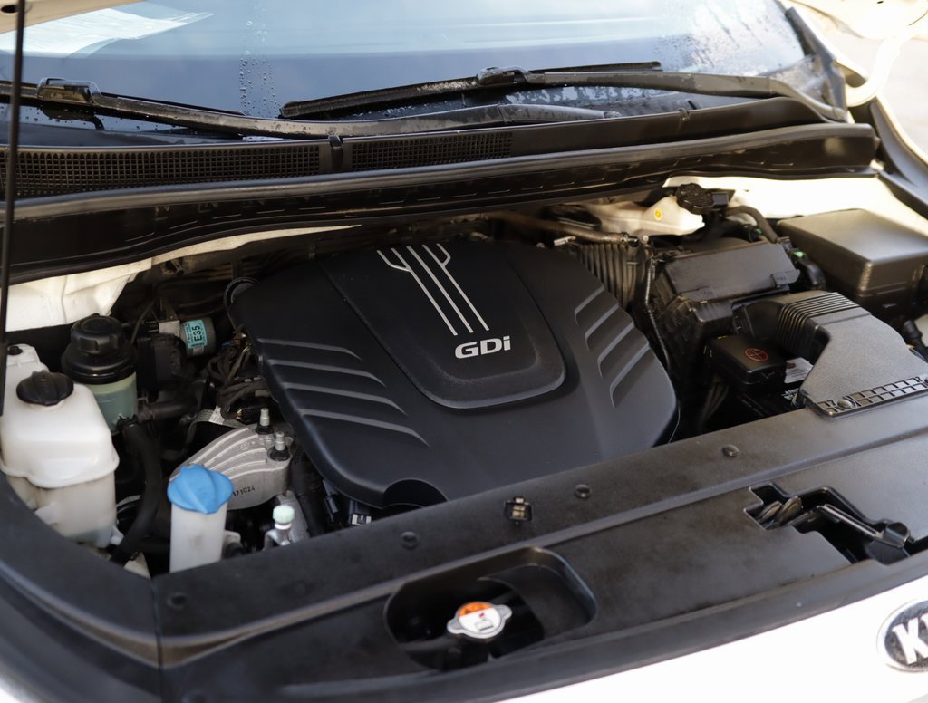 Used 2018 Kia Sedona LX w/ LX Essentials Premium Package image 31