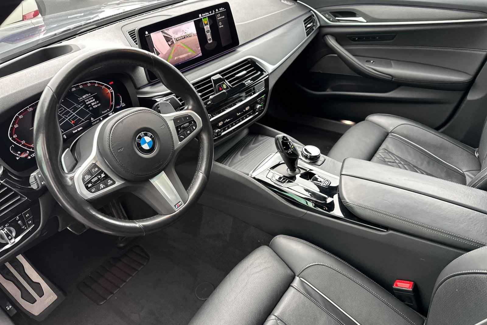 Used 2023 BMW 540i w/ Executive Package RWD image 9