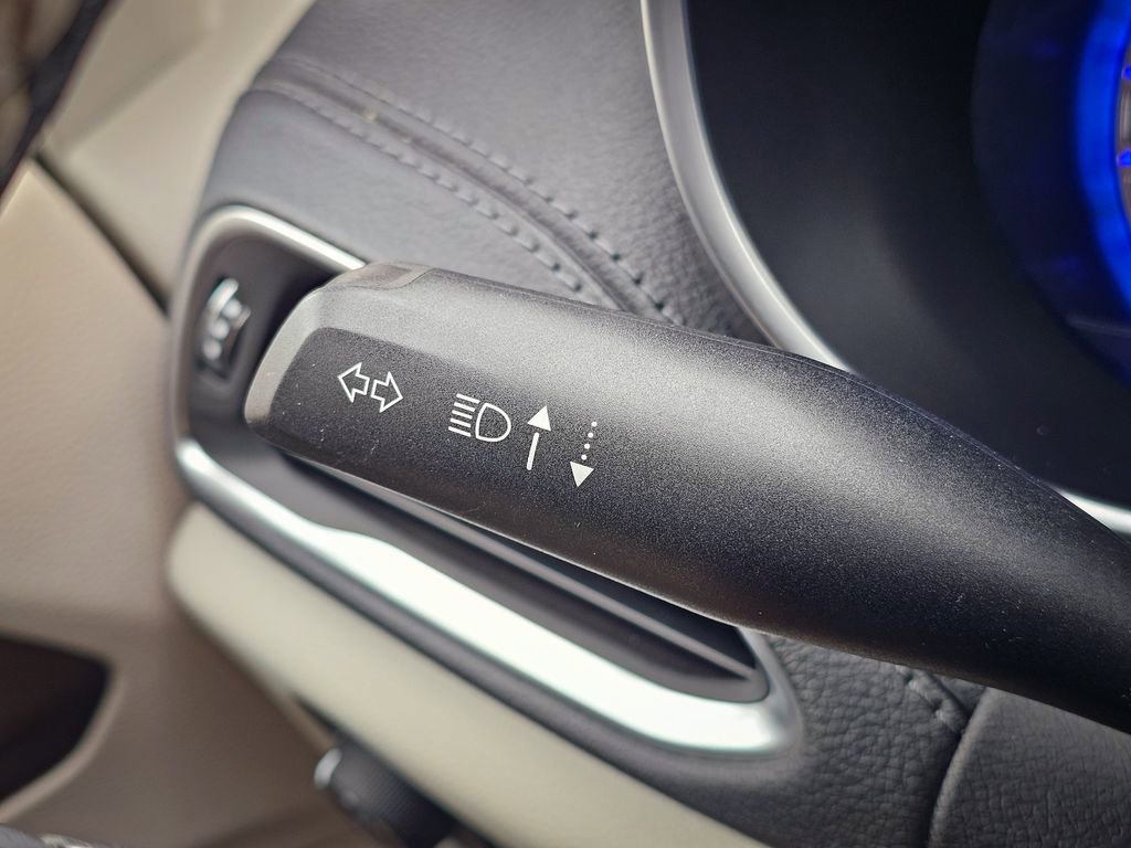 Used 2019 Chrysler Pacifica Limited FWD image 20