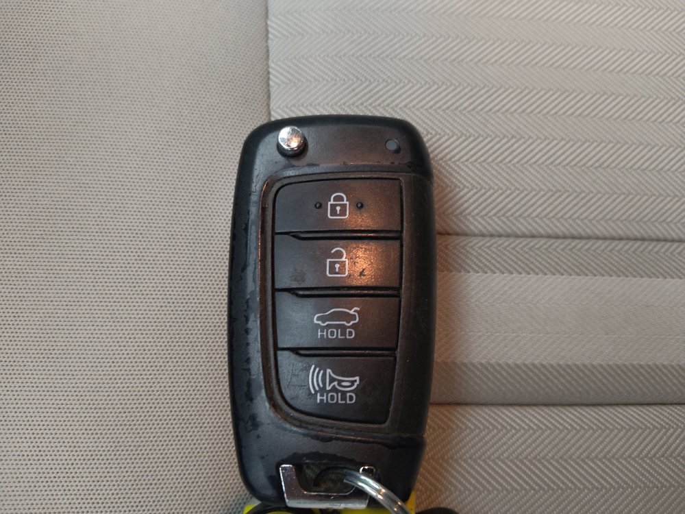 Used 2022 Hyundai Sonata SE w/ Cargo Package FWD image 32