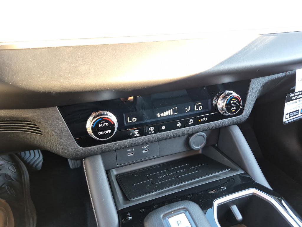 New 2026 Mitsubishi Outlander ES image 18