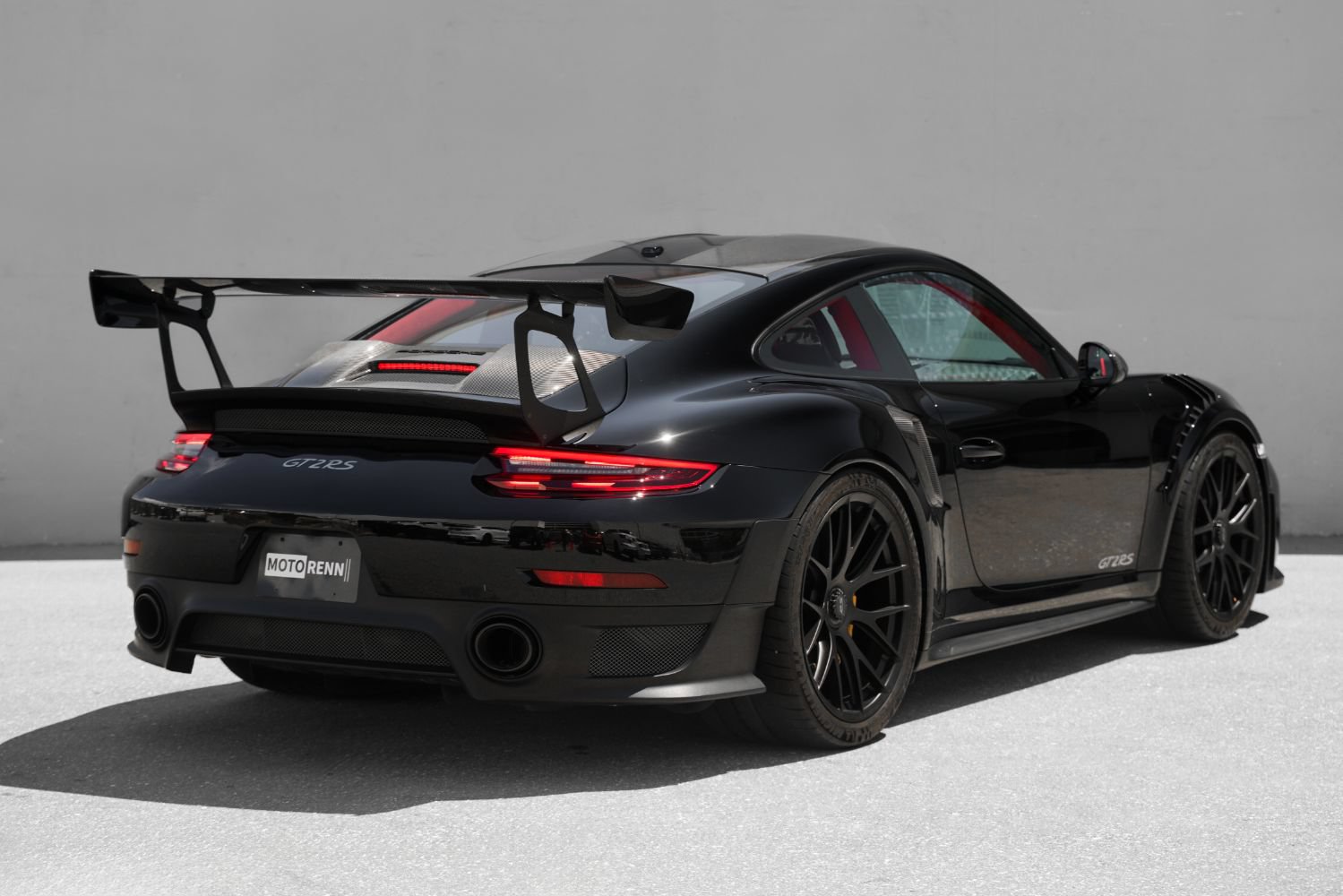Used 2019 Porsche 911 GT2 RS RWD image 4