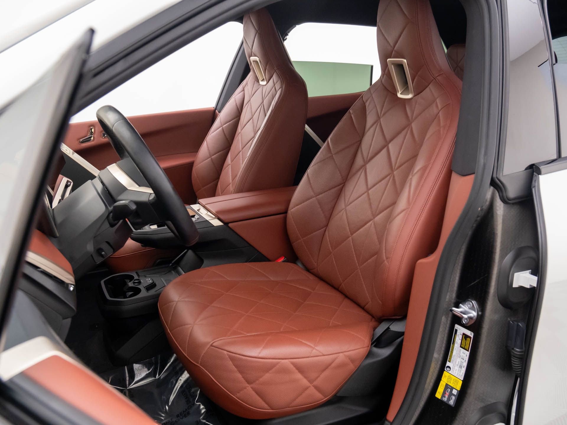 Certified 2023 BMW iX M60 w/ Executive Package image 17