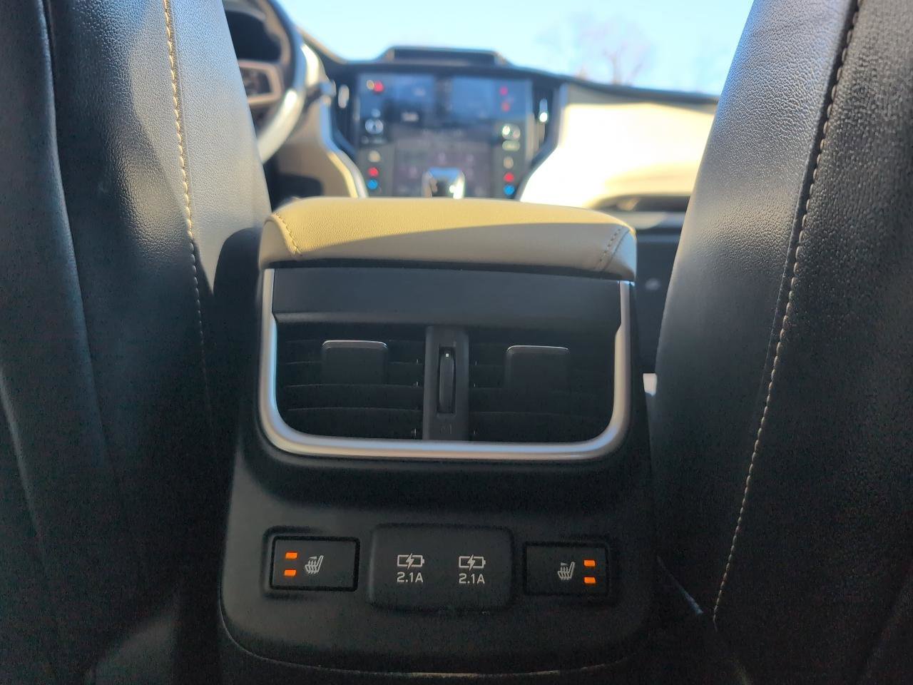 Used 2021 Subaru Outback Limited image 17