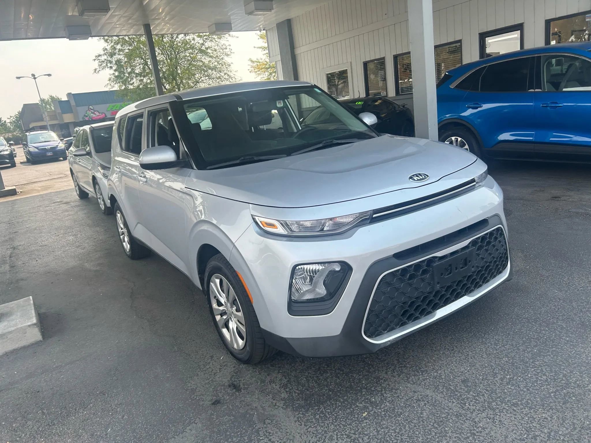 Used 2020 Kia Soul LX image 2
