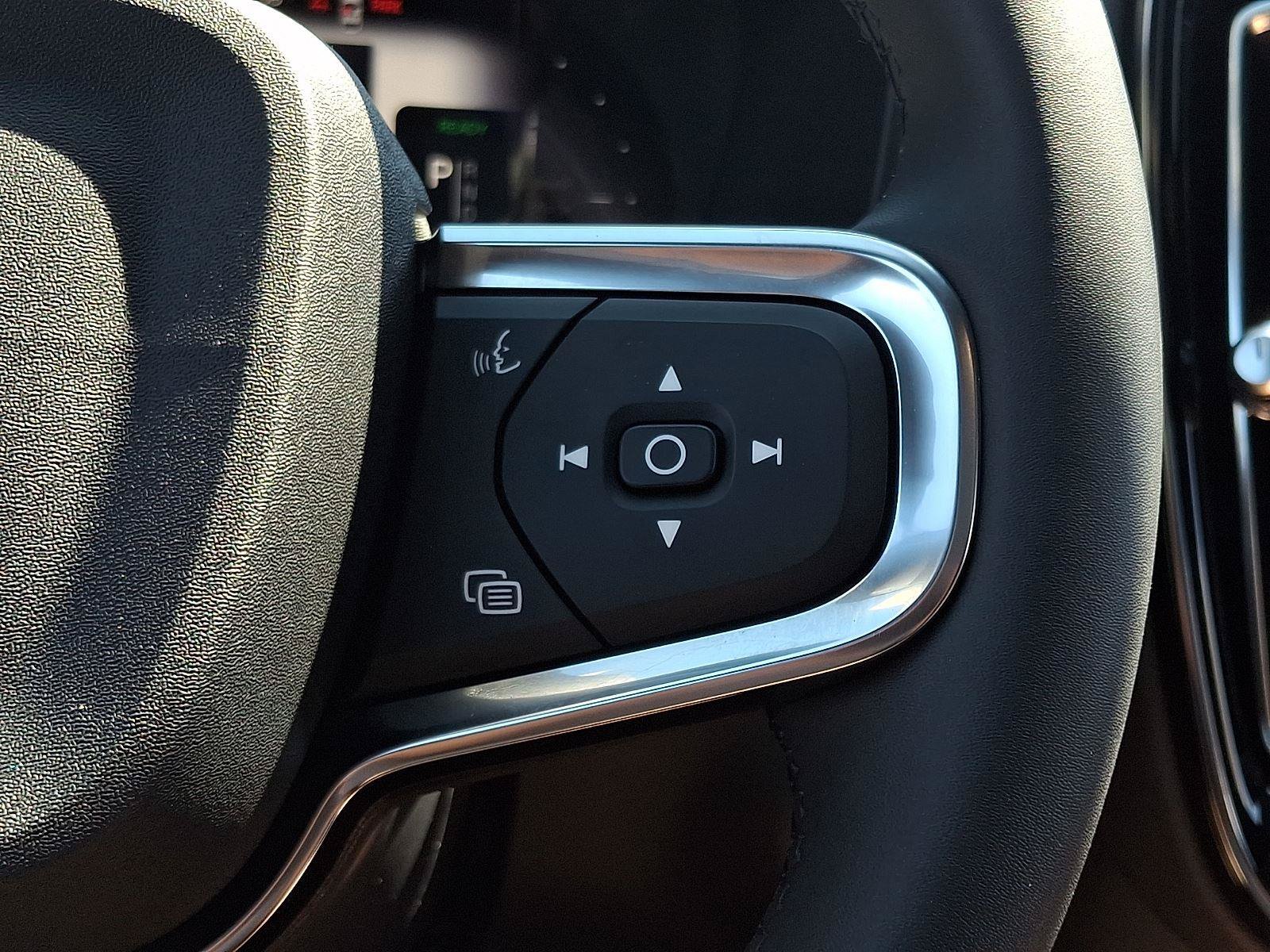 Certified 2023 Volvo C40 P8 Recharge Ultimate w/ Protection Package Premier AWD/4WD image 23