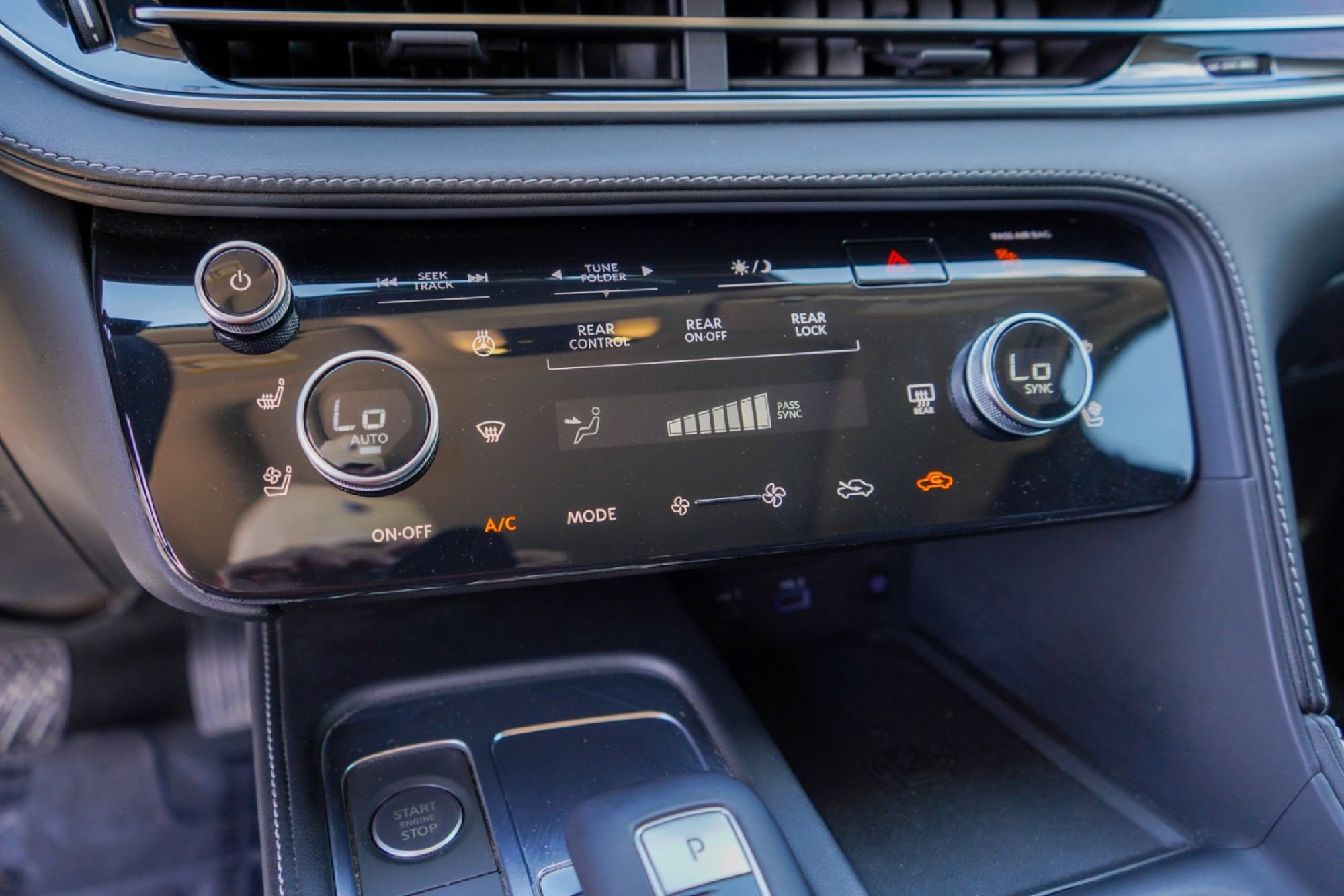 Certified 2023 INFINITI QX60 Luxe w/ Cargo Package image 16