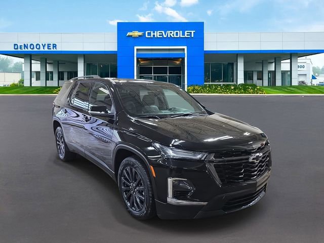 Used 2023 Chevrolet Traverse RS w/ LPO, Floor Liner Package image 4