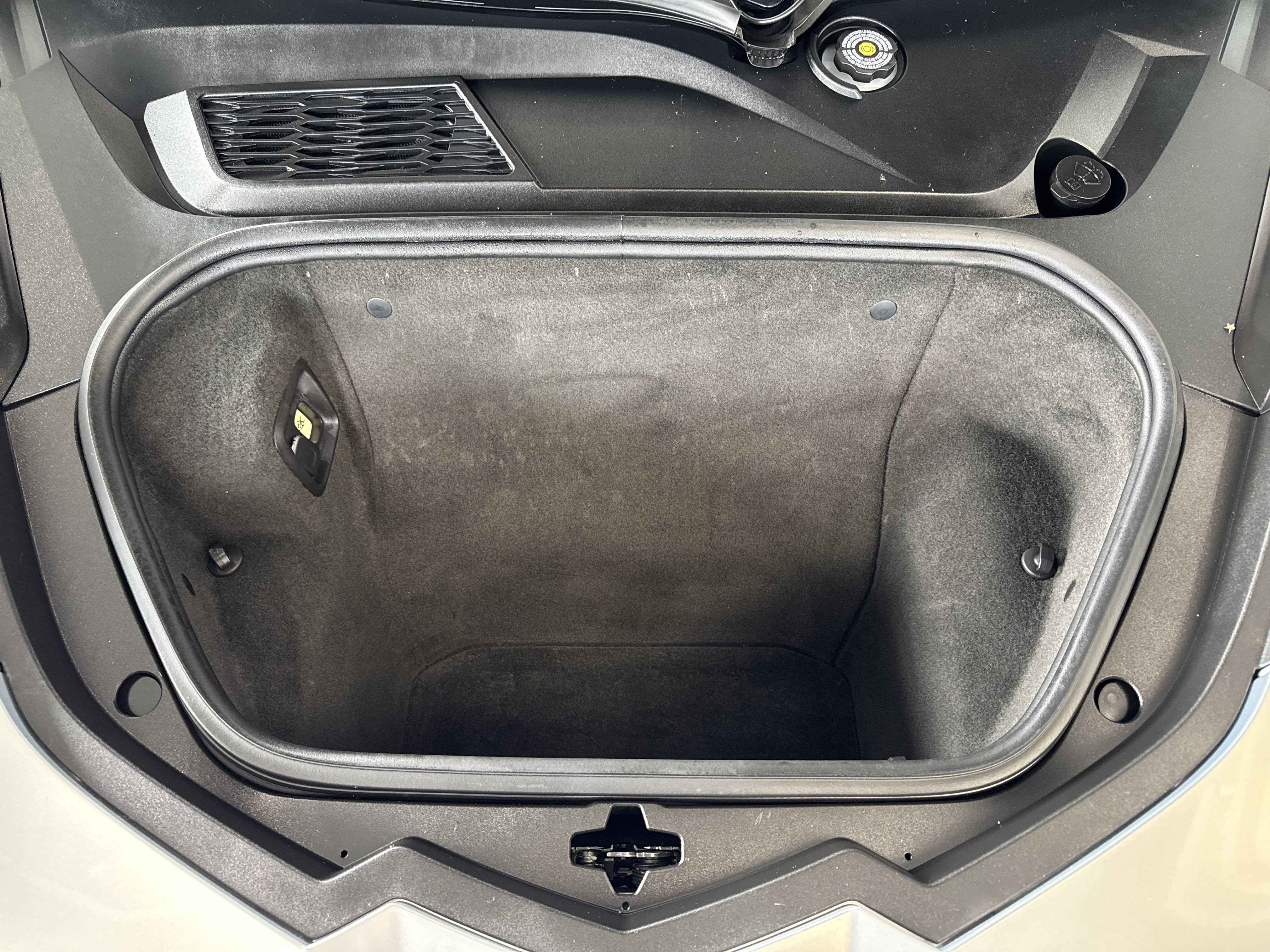 Certified 2023 Chevrolet Corvette w/ Z51 Performance Package image 21