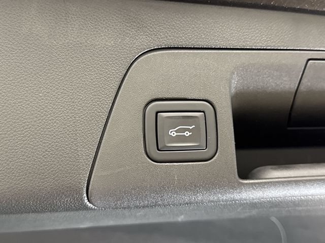 Used 2023 Buick Envision Avenir AWD/4WD image 28