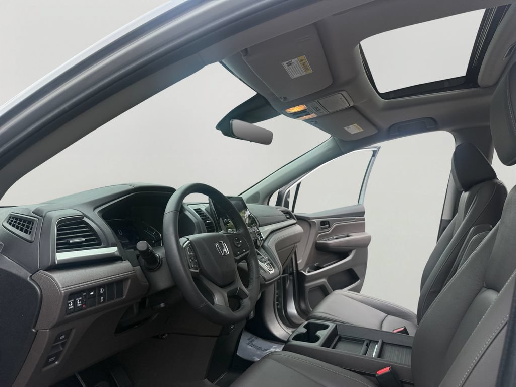 Certified 2023 Honda Odyssey EX-L image 9