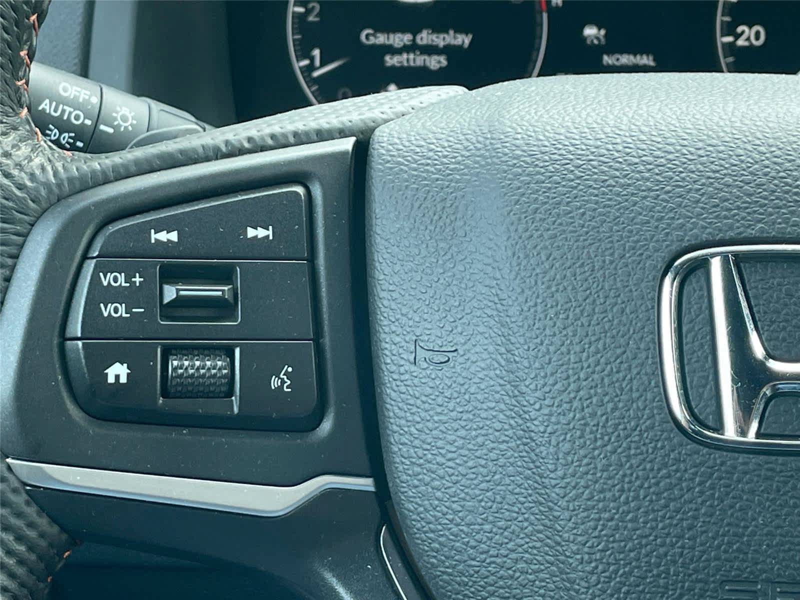 Used 2024 Honda Ridgeline TrailSport image 29