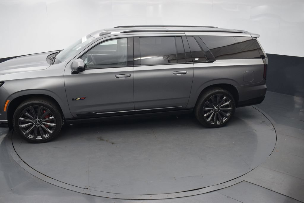 Certified 2026 Cadillac Escalade ESV V AWD/4WD image 43