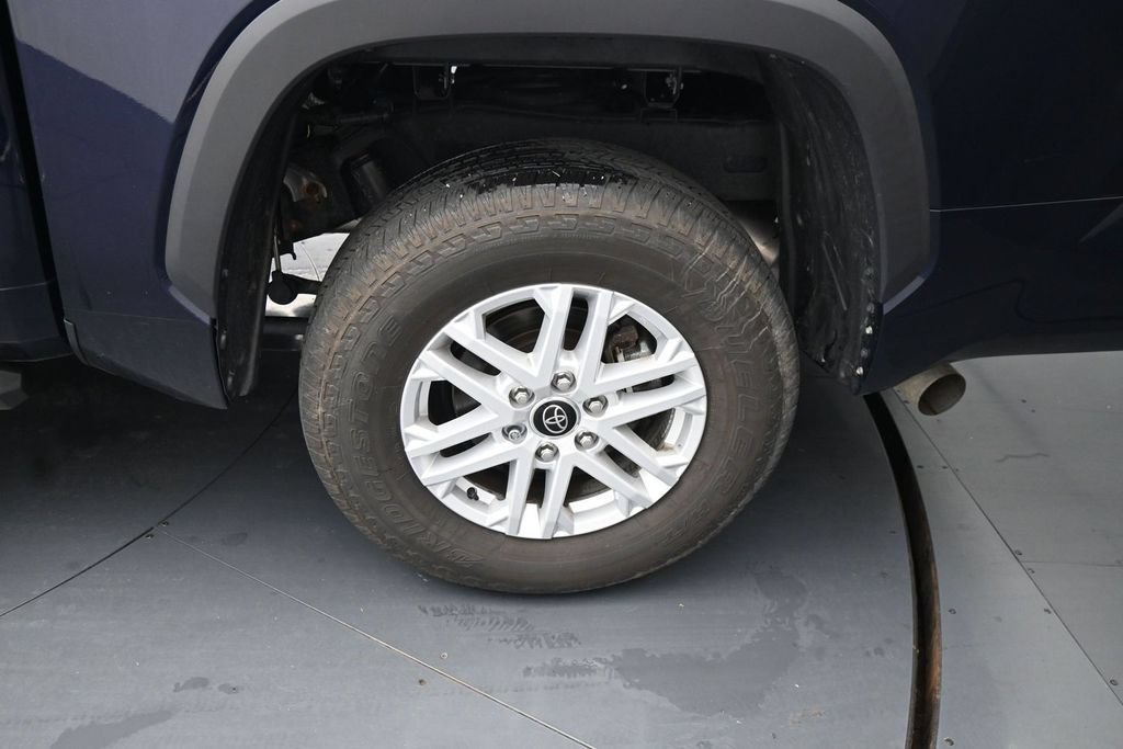 Used 2023 Toyota Tundra SR5 w/ SR5 Convenience Package AWD/4WD image 14