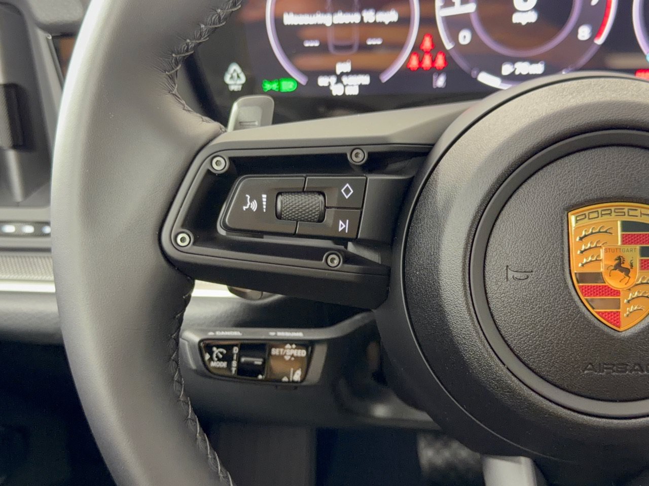 New 2026 Porsche Cayenne Coupe AWD/4WD image 18