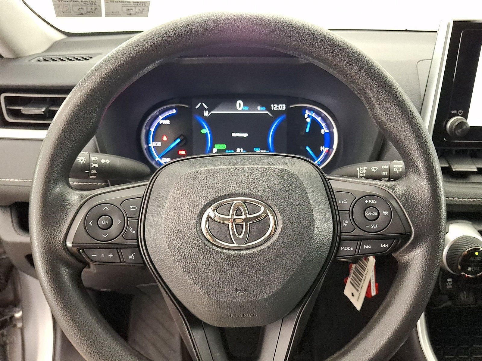 Used 2025 Toyota RAV4 LE AWD/4WD image 8
