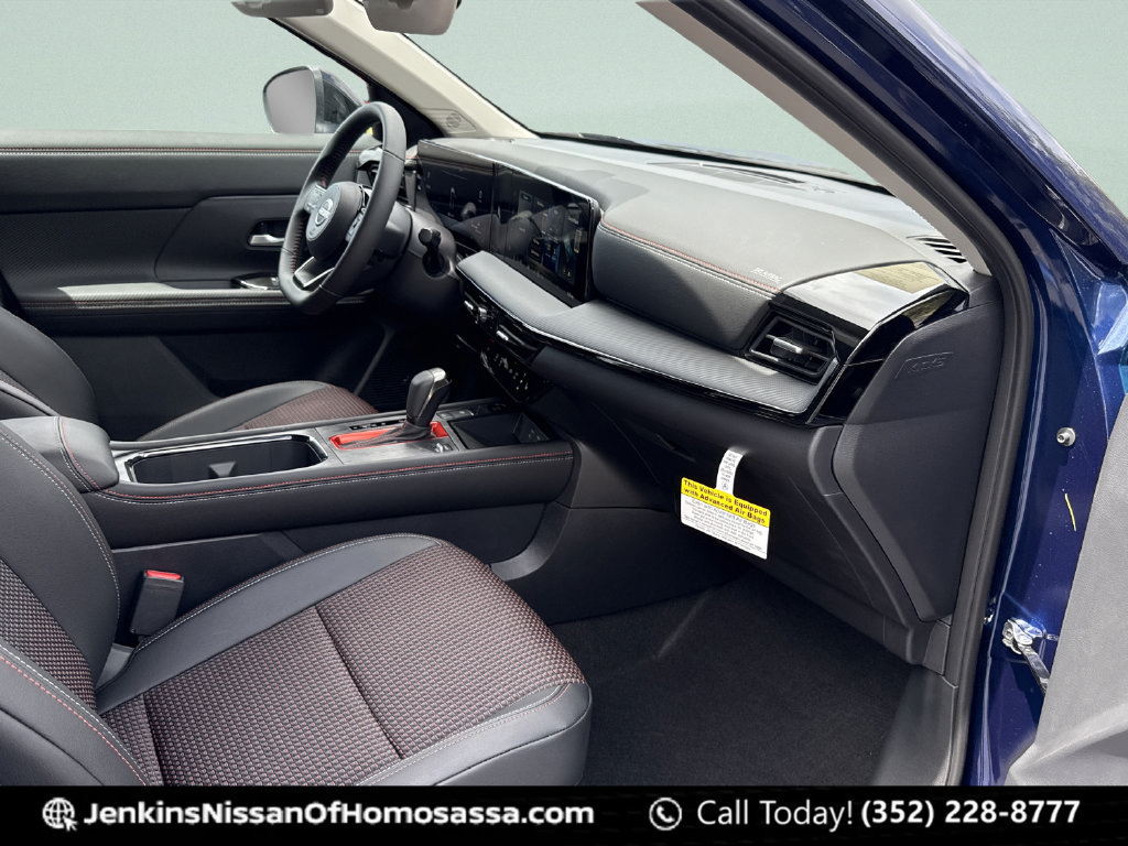 New 2026 Nissan Kicks SR w/ Cold Weather Package FWD image 22
