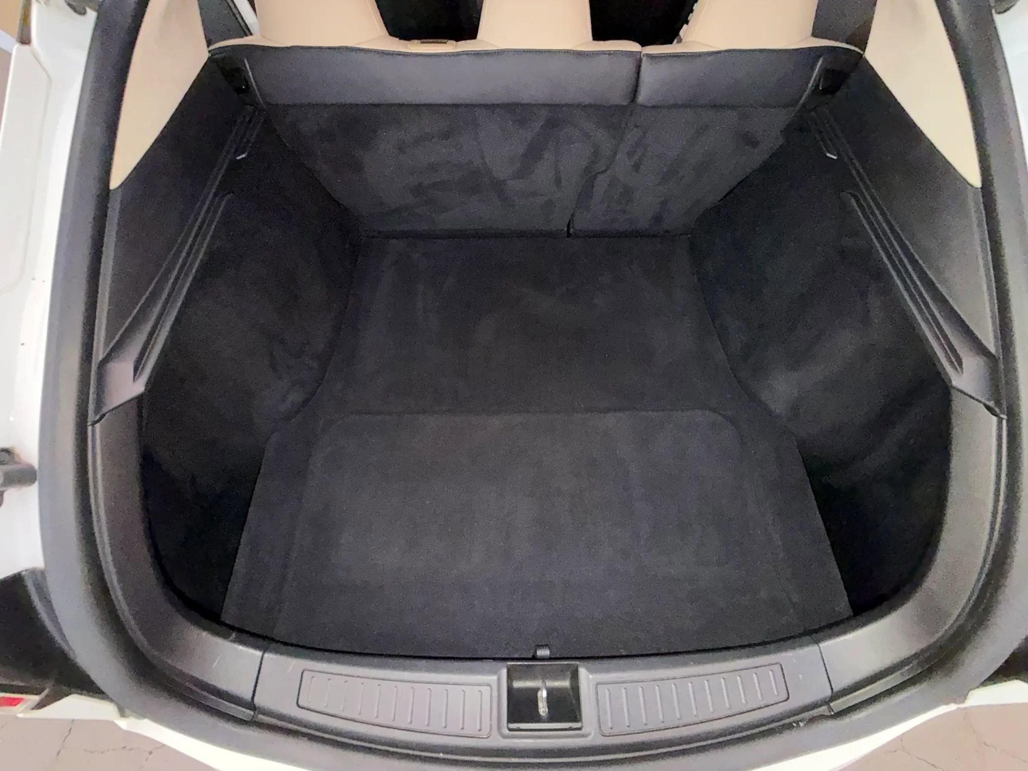 Used 2016 Tesla Model S 70D image 14