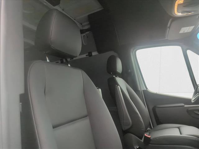 New 2024 Mercedes-Benz Sprinter 2500 image 25