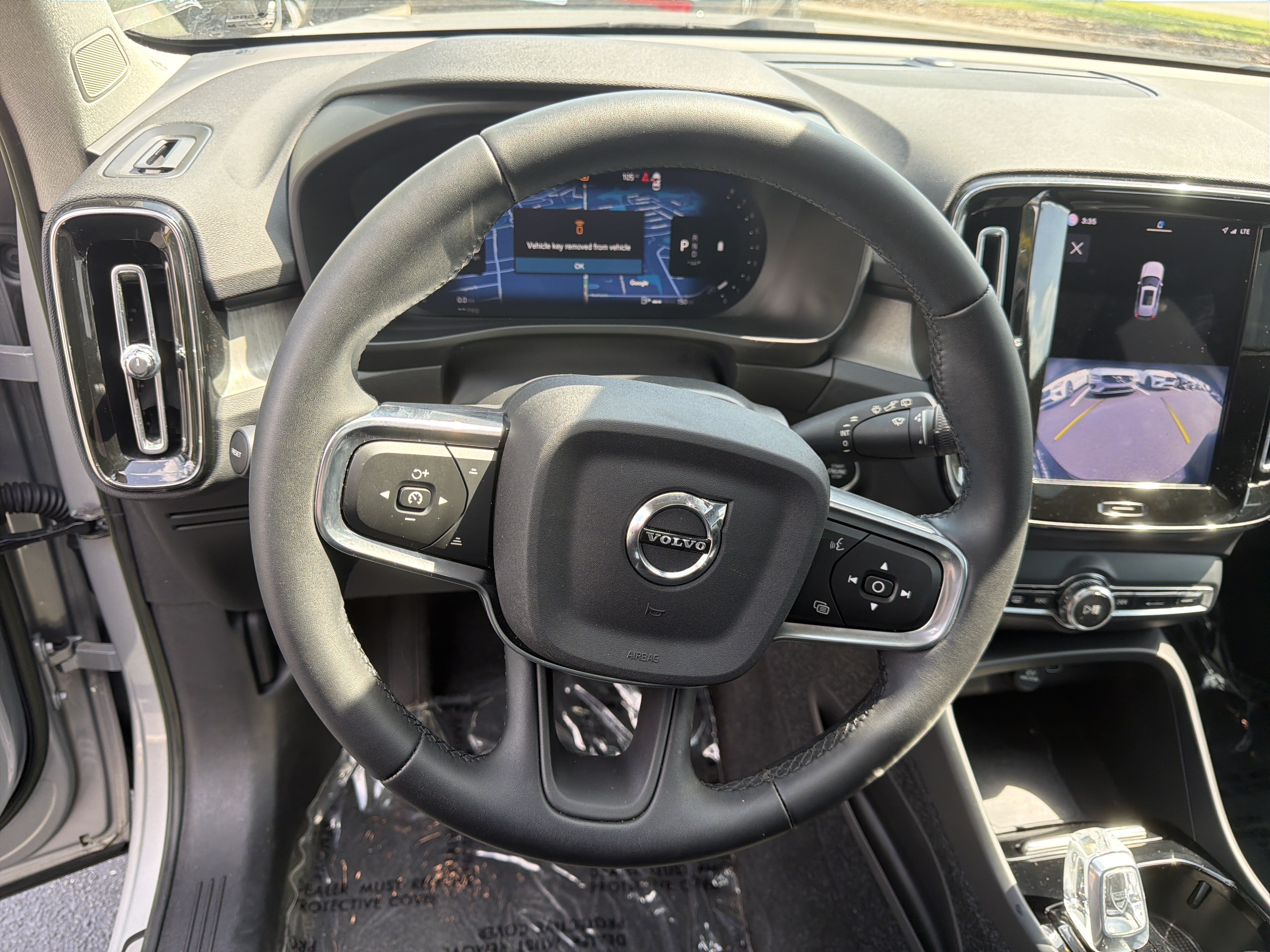 Certified 2023 Volvo XC40 B4 Plus w/ Driver Assist Package FWD image 21