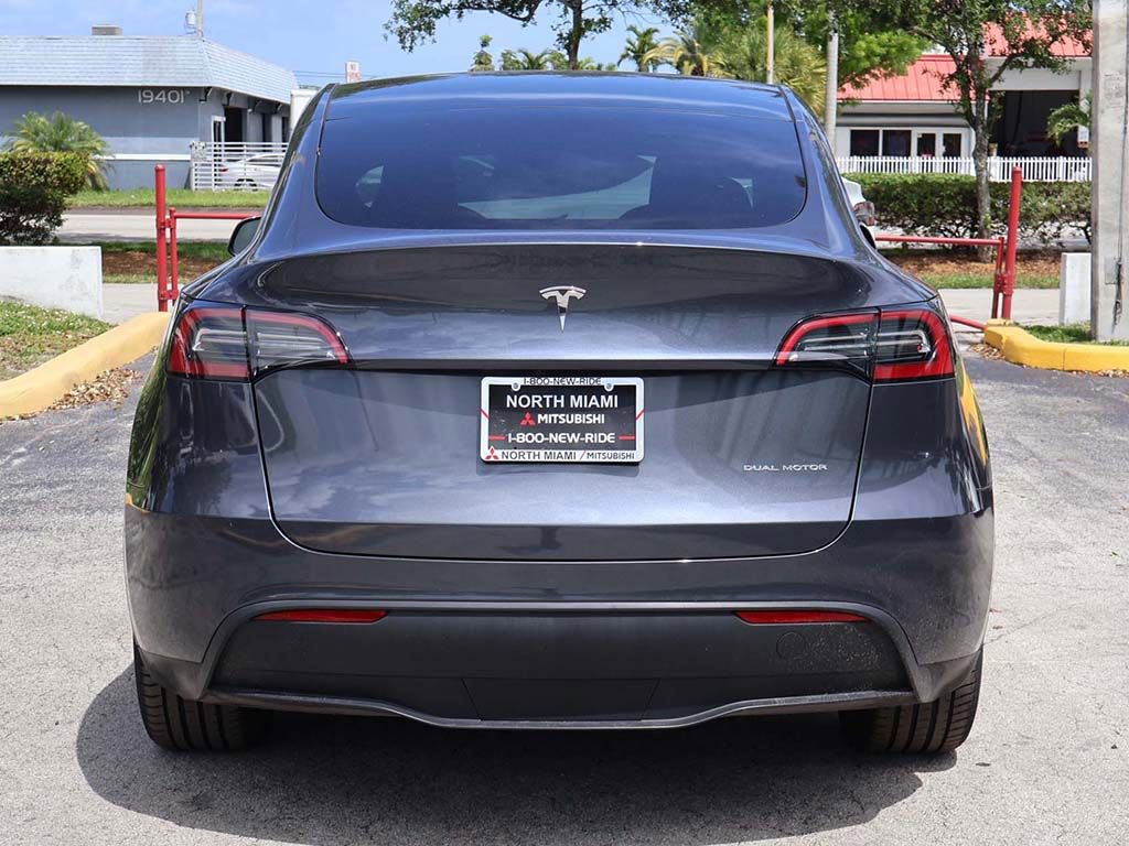 Used 2023 Tesla Model Y Long Range AWD/4WD image 12