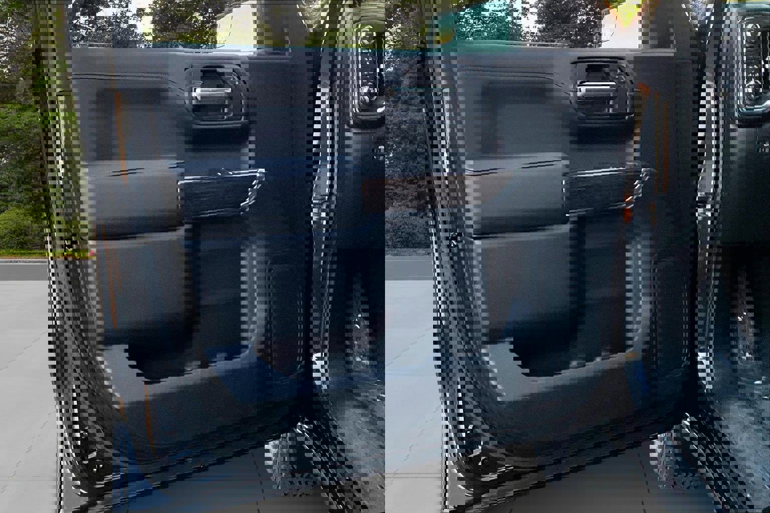 Used 2020 GMC Sierra 1500 Elevation w/ Elevation Value Package image 23