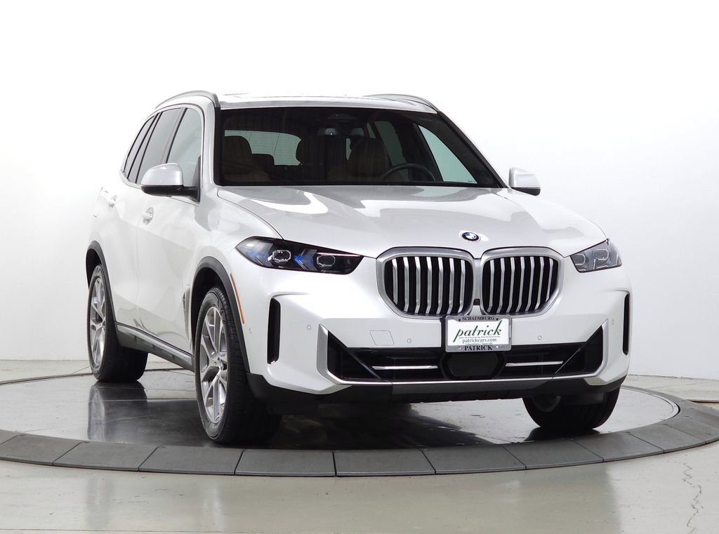 Used 2026 BMW X5 xDrive40i w/ Parking Assistance Package AWD/4WD image 1