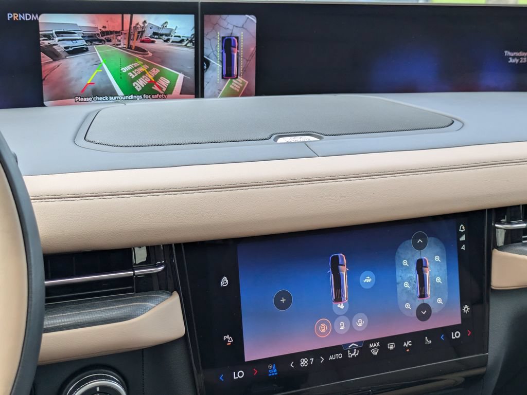 New 2026 Lincoln Navigator Black Label AWD/4WD image 24