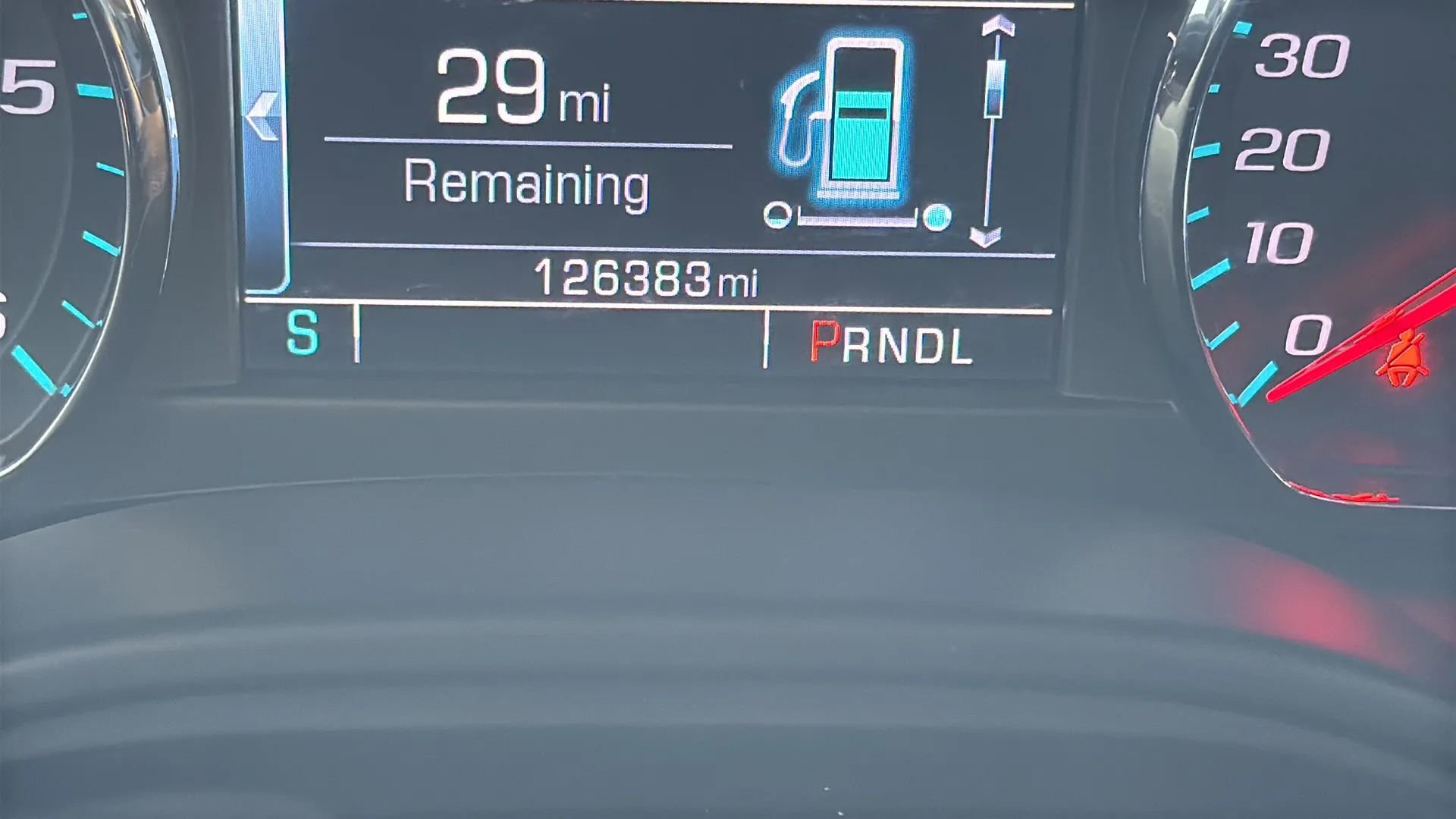 Used 2018 Chevrolet Tahoe LT image 16