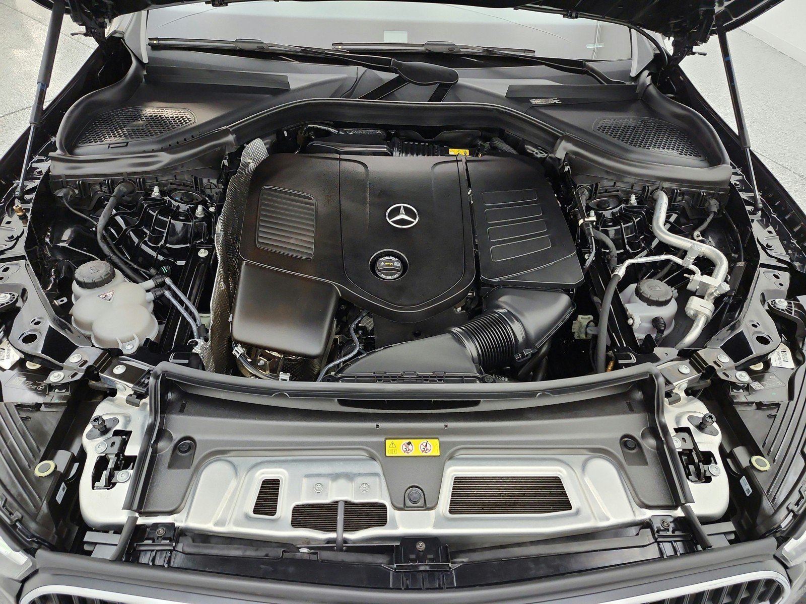 Used 2024 Mercedes-Benz GLC 300 image 22
