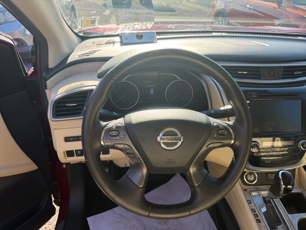 Used 2022 Nissan Murano SV FWD image 11