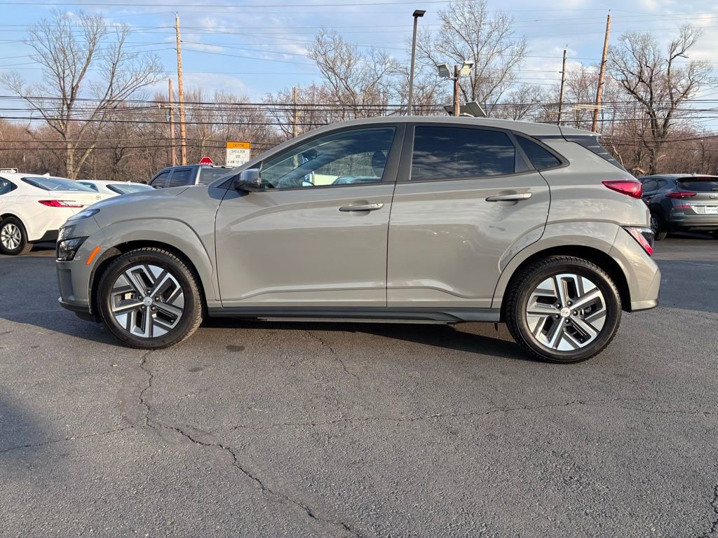 Used 2022 Hyundai Kona SEL w/ Convenience Package image 4