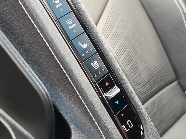 Used 2020 Chevrolet Corvette Stingray Preferred Cpe w/ 2LT Preferred Equipment Group RWD image 24