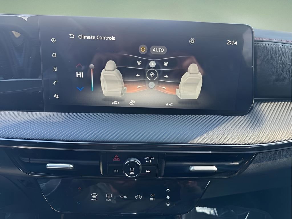 Used 2025 Nissan Kicks SR image 6