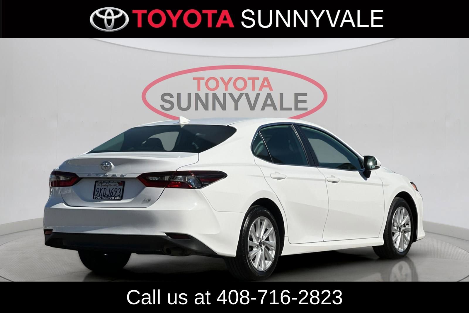 Used 2024 Toyota Camry LE w/ Convenience Package image 4