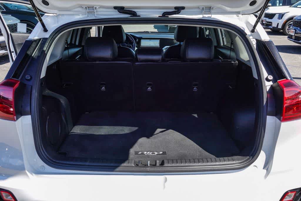 Certified 2022 Kia Niro Touring Special Edition FWD image 25