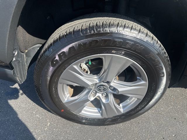 Used 2025 Toyota RAV4 XLE image 13