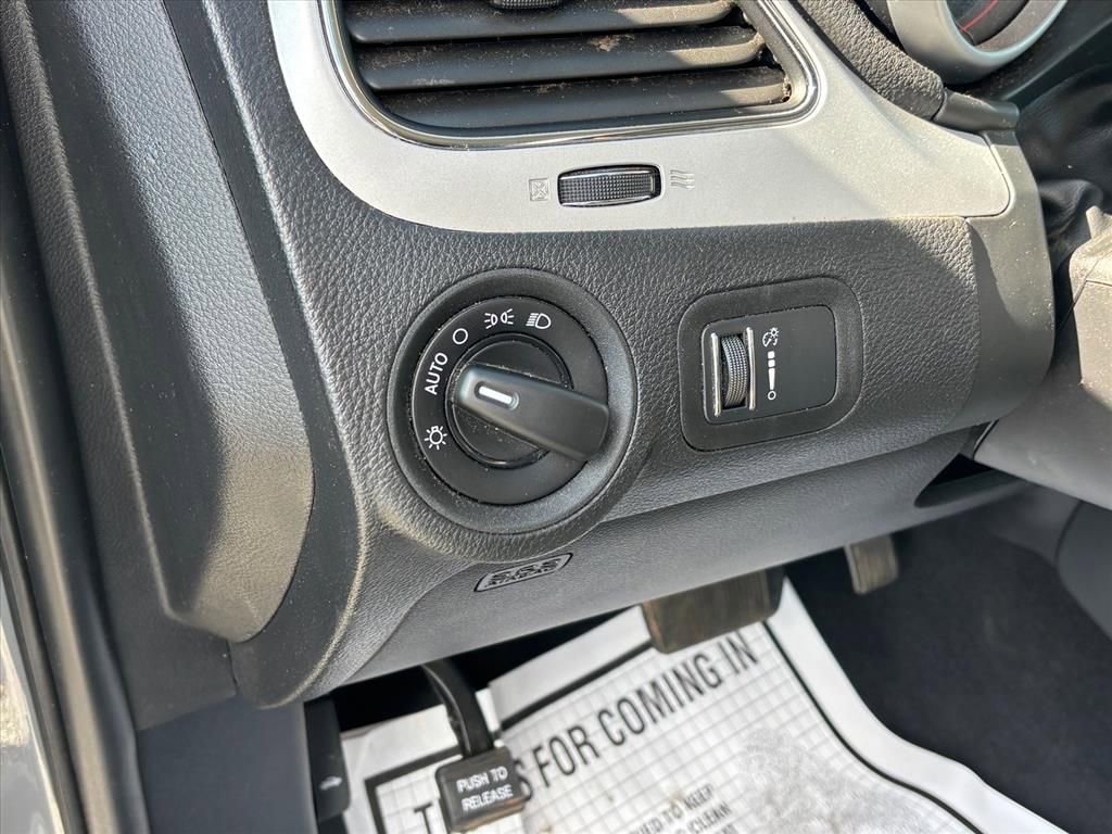 Used 2020 Dodge Journey SE w/ Blacktop Package image 8