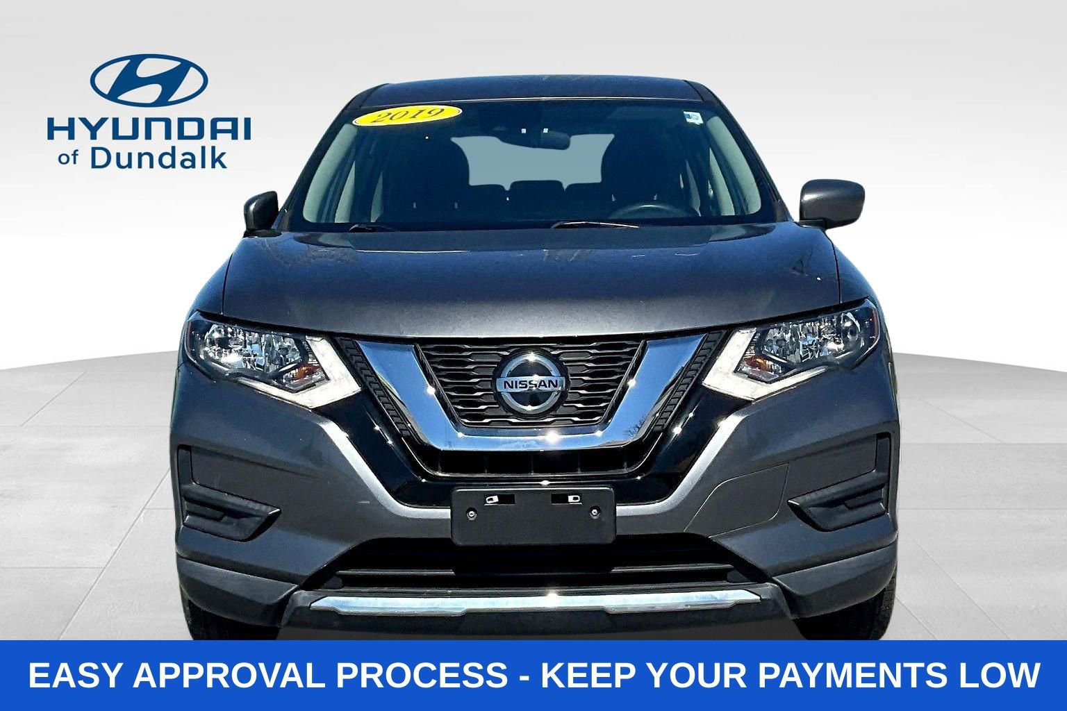 Used 2019 Nissan Rogue S AWD/4WD image 2