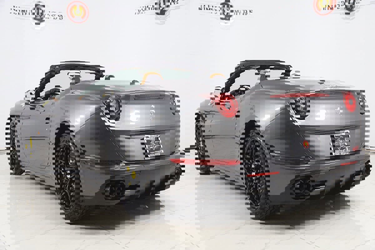 Used 2018 Ferrari California T image 37