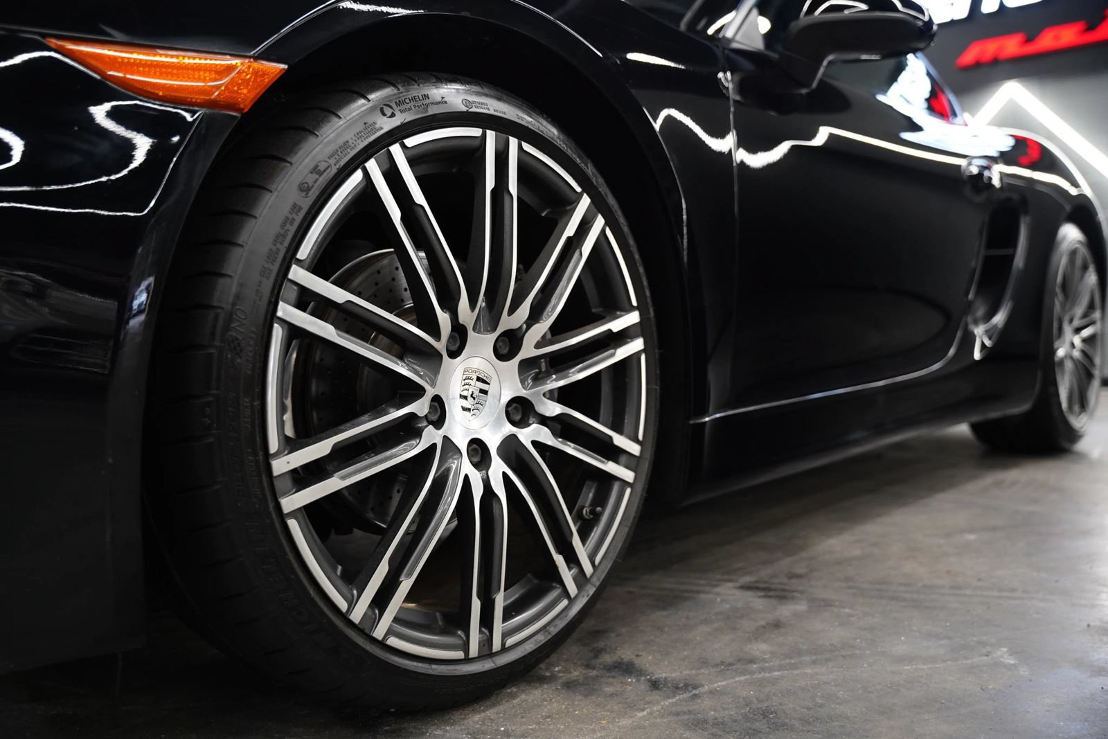 Used 2016 Porsche Cayman RWD image 11