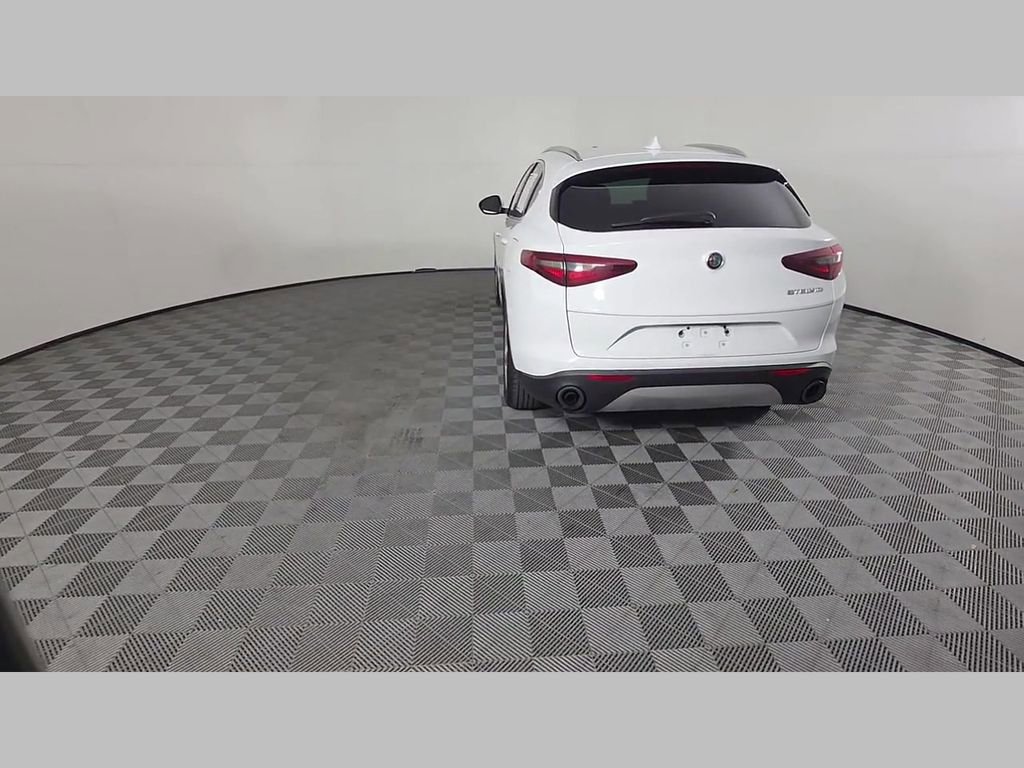 Used 2020 Alfa Romeo Stelvio image 41