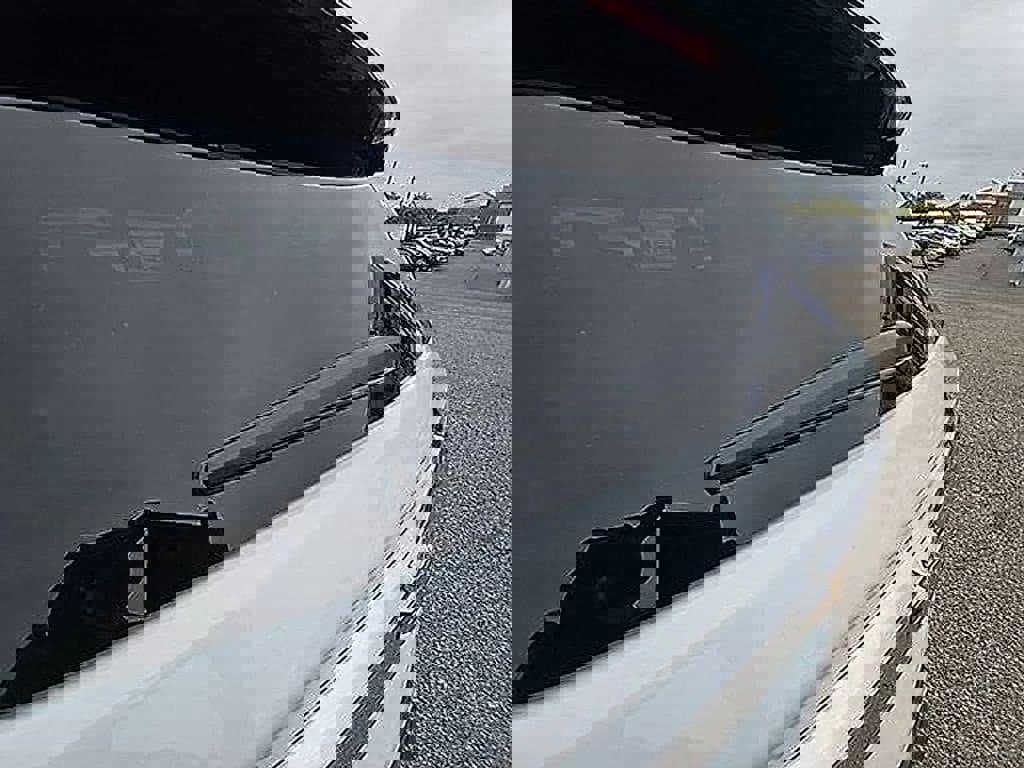 Used 2023 Chevrolet Traverse LT image 63