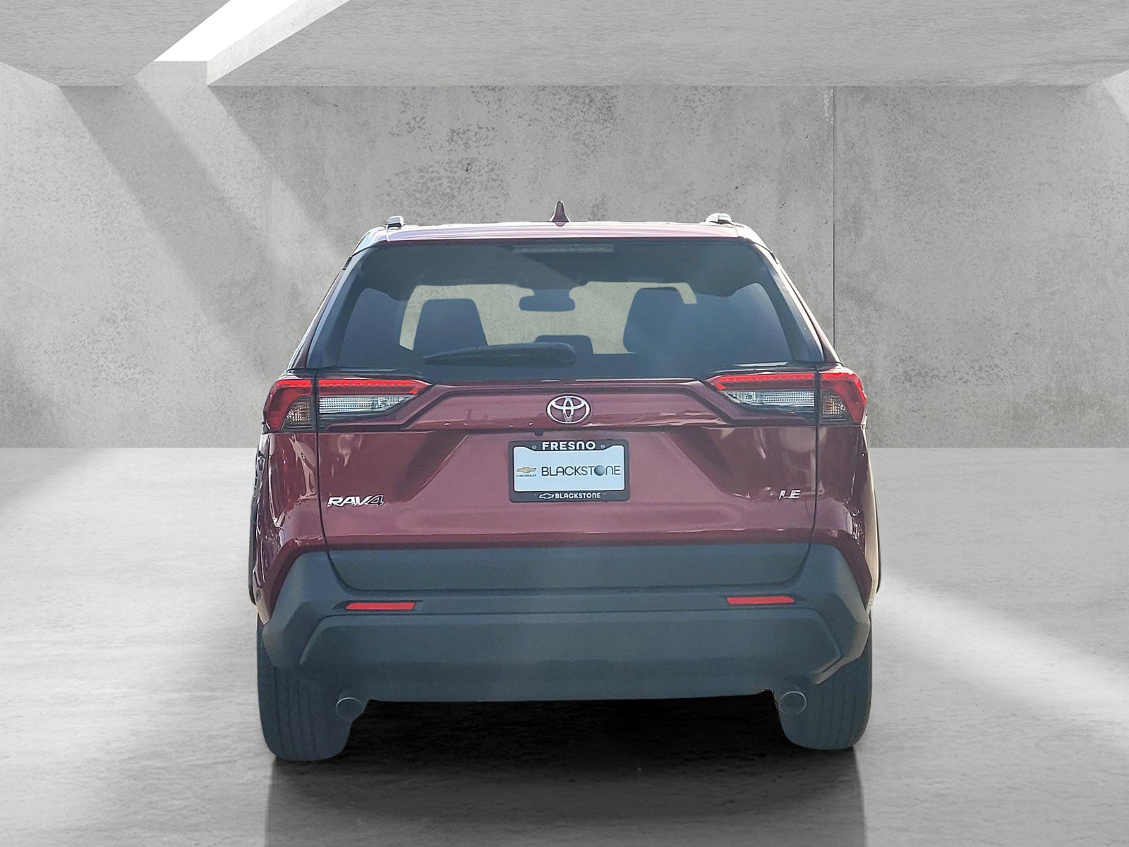 Used 2020 Toyota RAV4 LE image 5