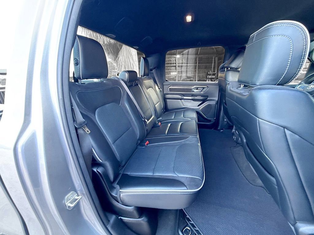Used 2024 RAM 1500 Laramie AWD/4WD image 31